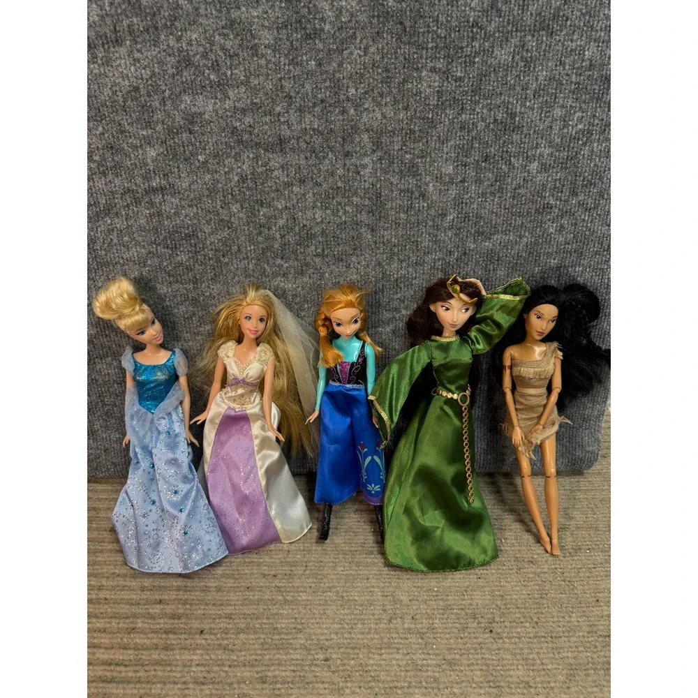Disney Princess Doll Lot of 15 Ariel Cinderella Merida Jasmine Belle Anna Mulan